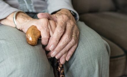 How to Find the Right Long Term Senior Care Facility